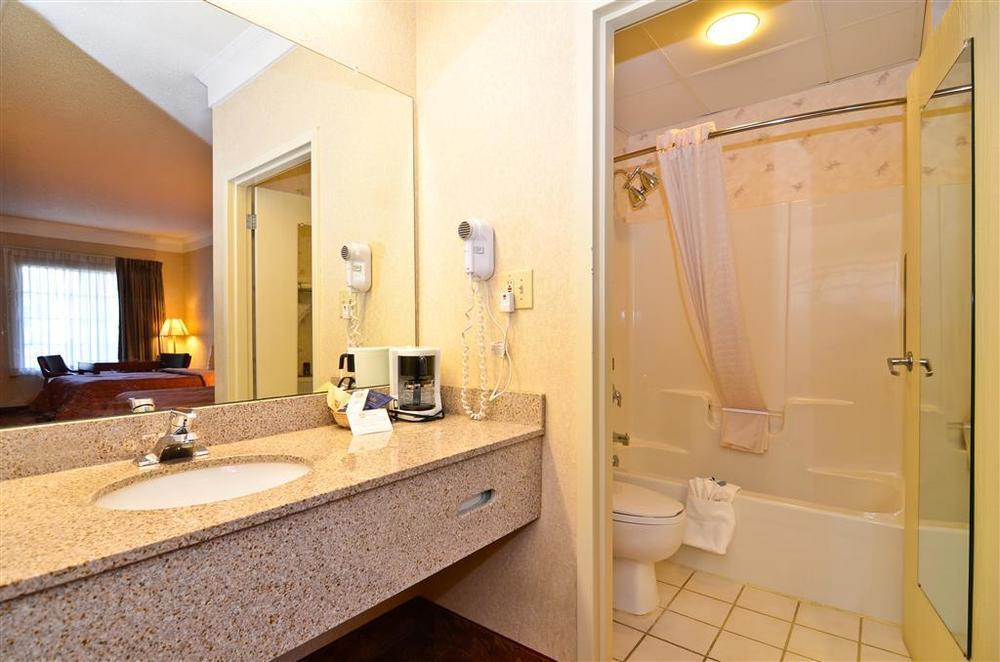 Best Western Hawkinsville Inn & Suites Phòng bức ảnh