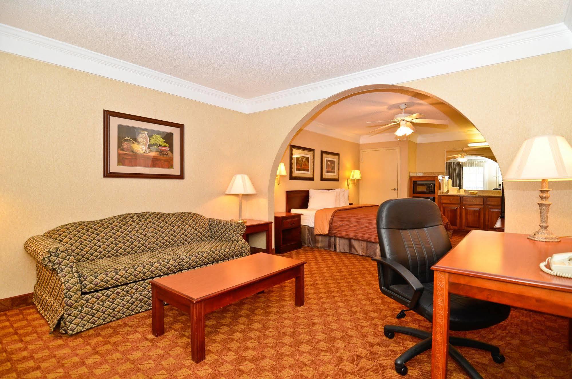Best Western Hawkinsville Inn & Suites Phòng bức ảnh