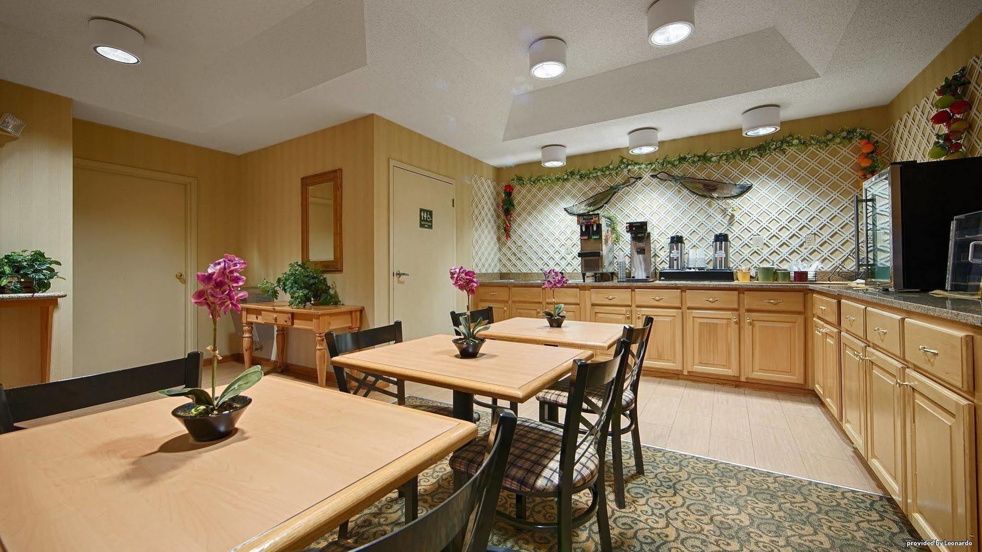 Best Western Hawkinsville Inn & Suites Ngoại thất bức ảnh